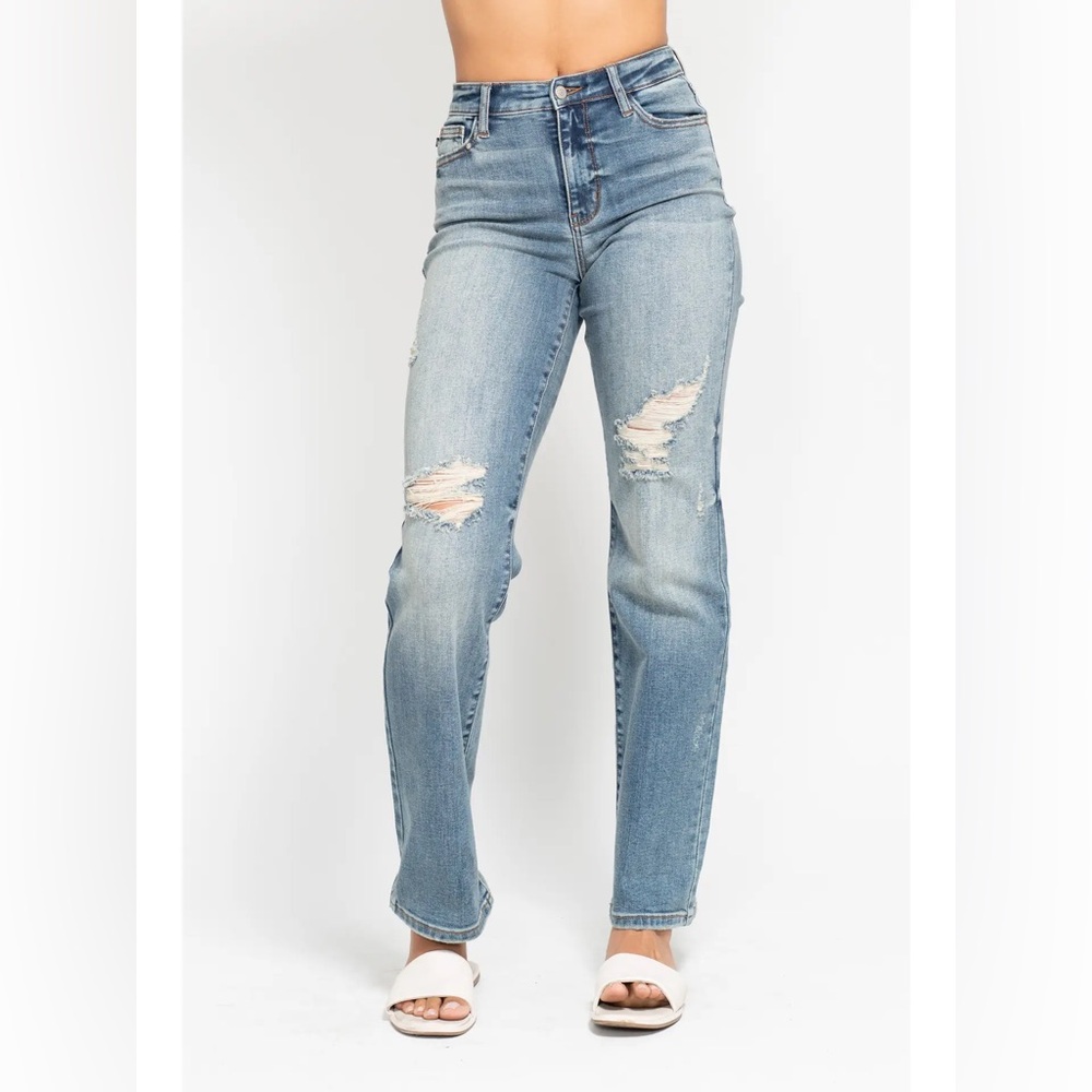 NWT Judy Blue Light Blue Distressed Straight Leg Jeans